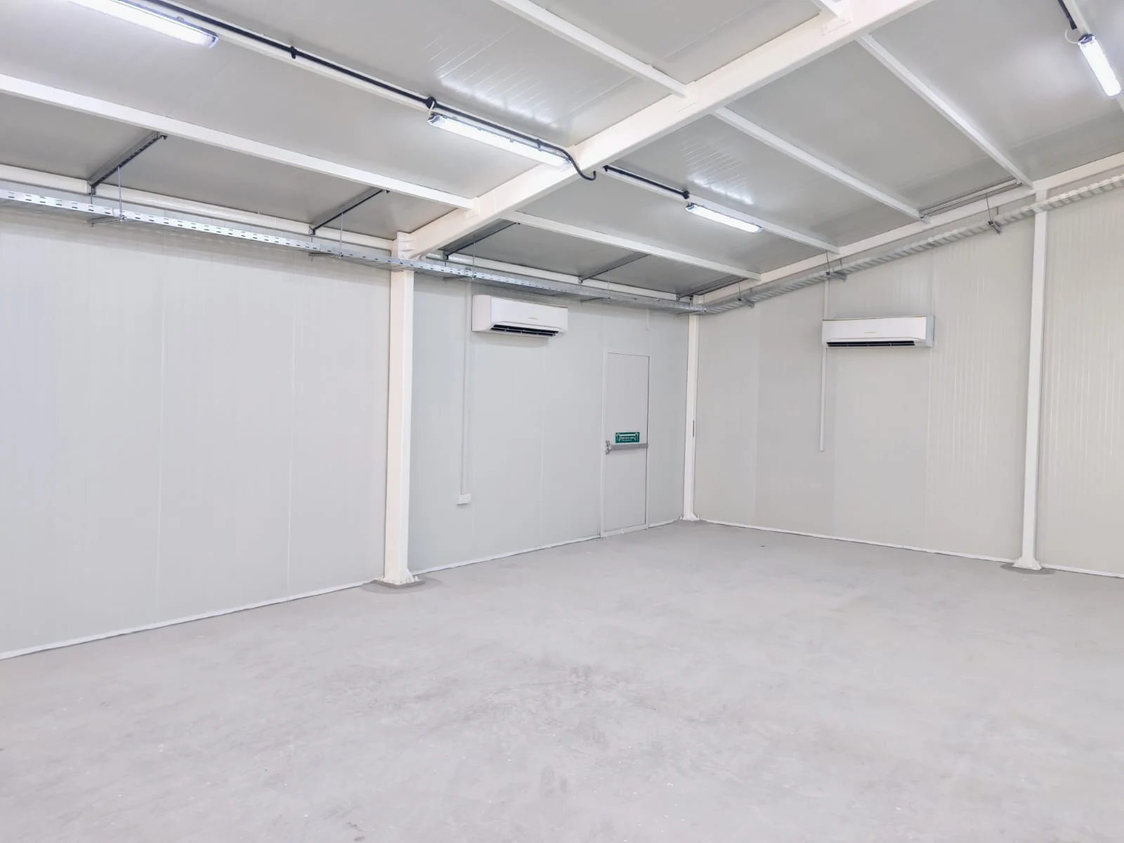 Large Open Hall Fit-Out